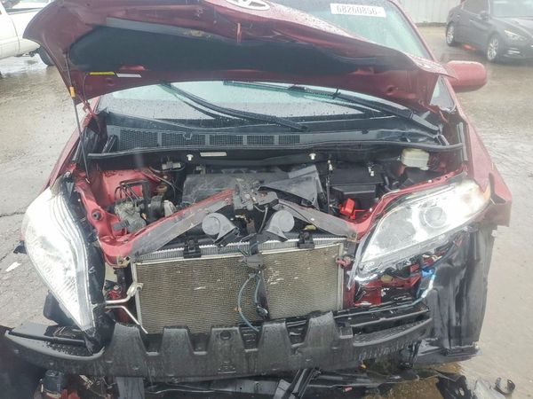 2015 TOYOTA SIENNA