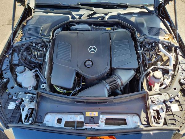 2025 MERCEDES-BENZ C C300 — Engine bay
