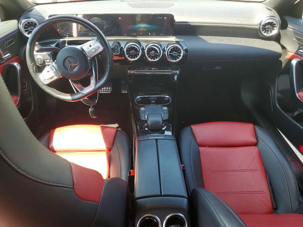 2023 MERCEDES-BENZ CLA