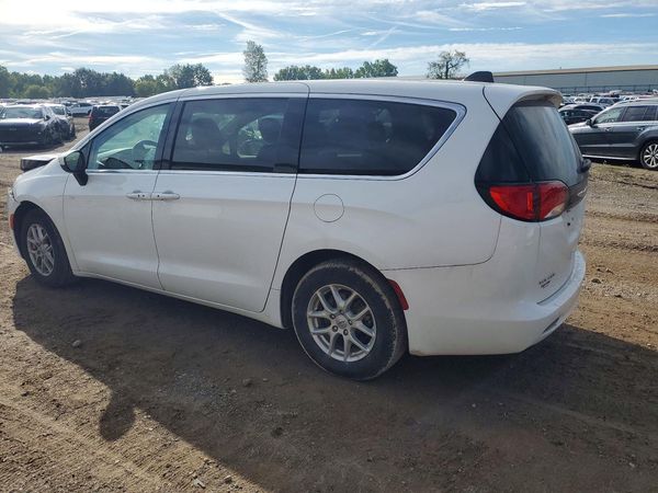 2022 CHRYSLER VOYAGER