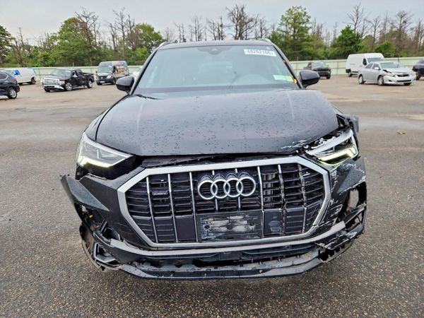 2023 AUDI Q3