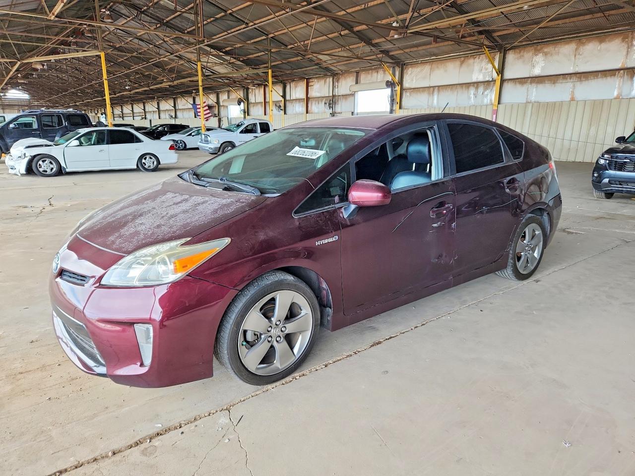 2013 TOYOTA PRIUS — Front 3/4