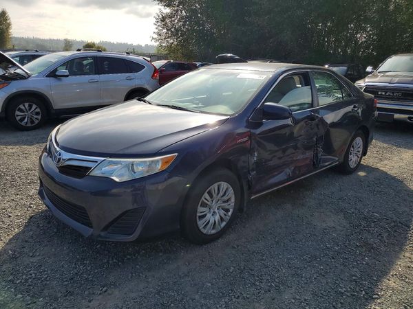 2014 TOYOTA CAMRY SOLA Hybrid