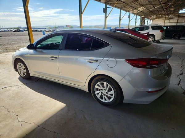 2017 HYUNDAI ELANTRA SE Base