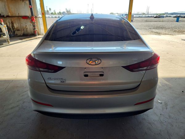 2017 HYUNDAI ELANTRA SE Base