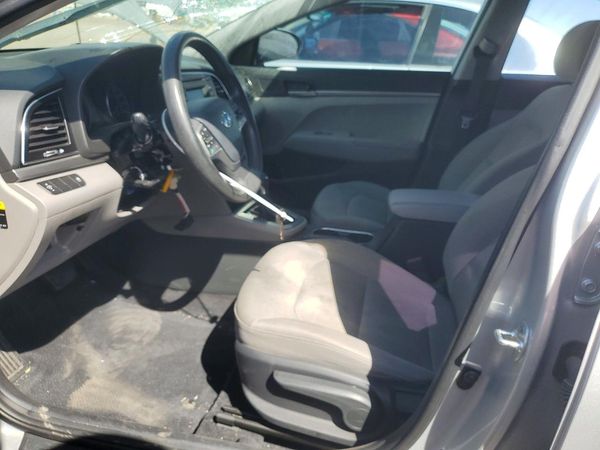 2017 HYUNDAI ELANTRA SE Base