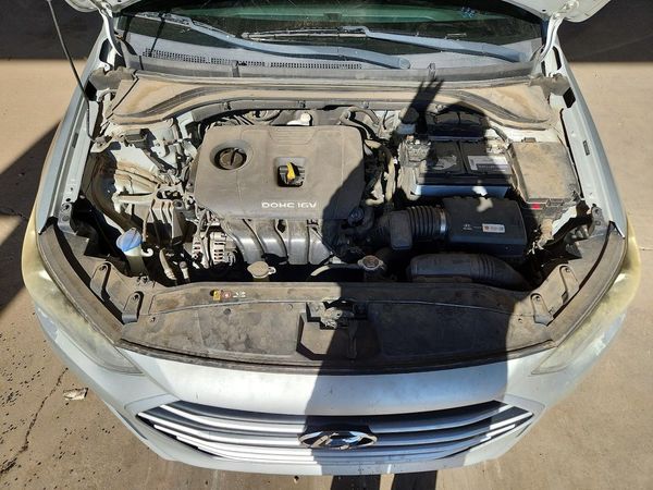 2017 HYUNDAI ELANTRA SE Base