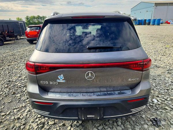 2023 MERCEDES-BENZ EQB