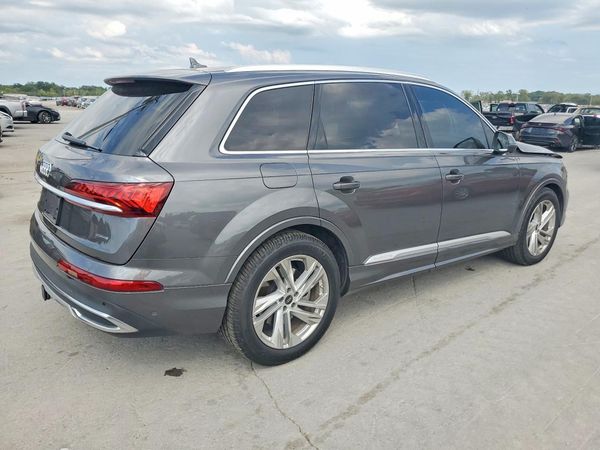 2022 AUDI Q7