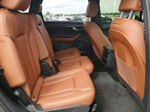 2022 AUDI Q7