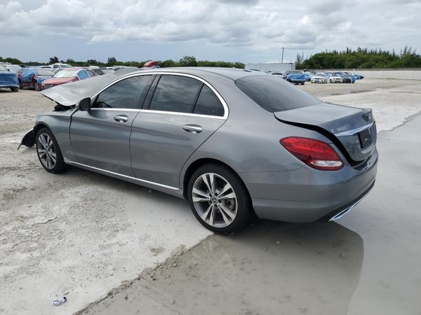 2016 MERCEDES-BENZ C