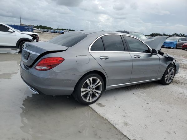 2016 MERCEDES-BENZ C
