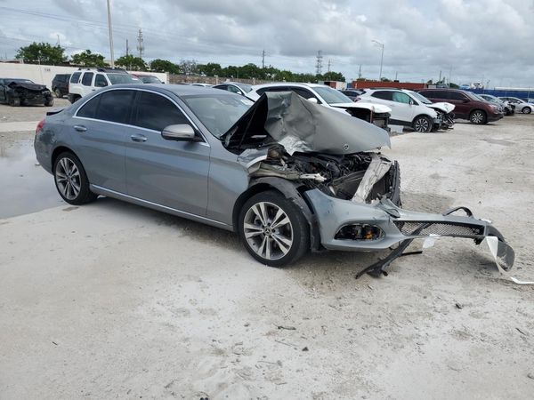 2016 MERCEDES-BENZ C