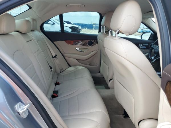 2016 MERCEDES-BENZ C