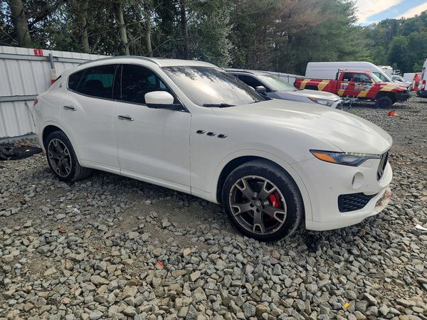 2017 MASERATI LEVANTE