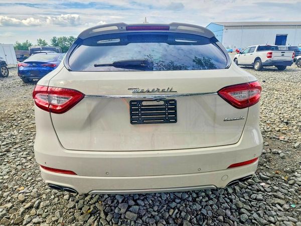 2017 MASERATI LEVANTE
