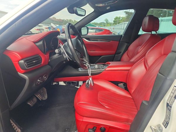 2017 MASERATI LEVANTE