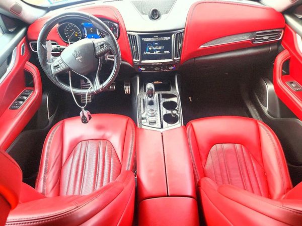 2017 MASERATI LEVANTE