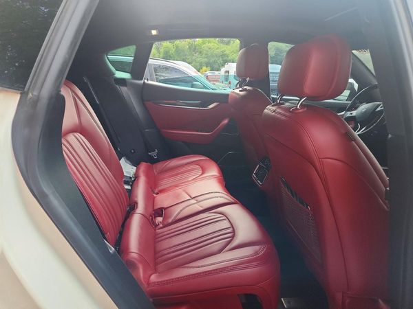 2017 MASERATI LEVANTE