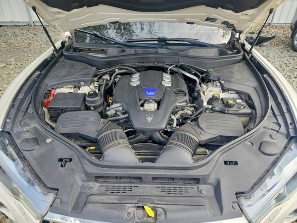 2017 MASERATI LEVANTE