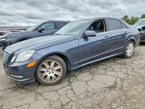 2013 MERCEDES-BENZ E — DSFA — Front 3/4