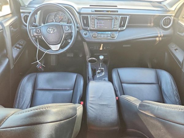 2015 TOYOTA RAV4