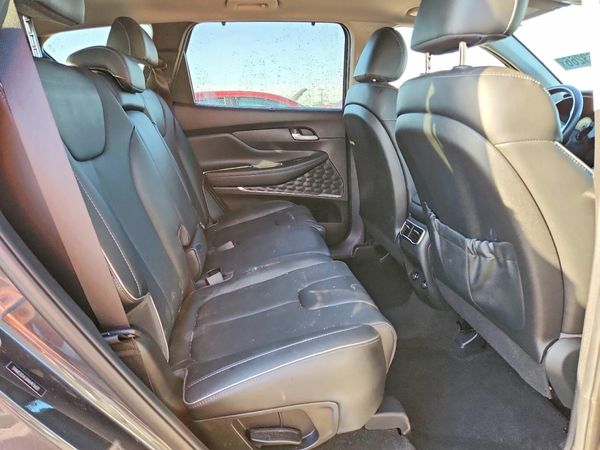 2022 HYUNDAI SANTA FE SEL w/ Premium Pkg