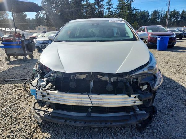 2017 TOYOTA PRIUS