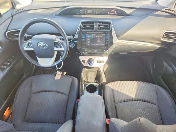 2017 TOYOTA PRIUS