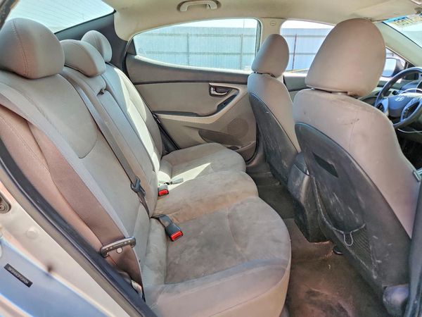 2015 HYUNDAI ELANTRA GLS(Middle)