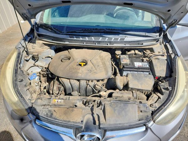 2015 HYUNDAI ELANTRA GLS(Middle)