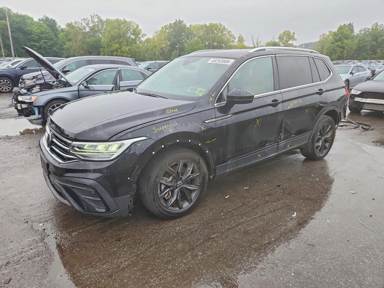 2024 VOLKSWAGEN TIGUAN — Front 3/4