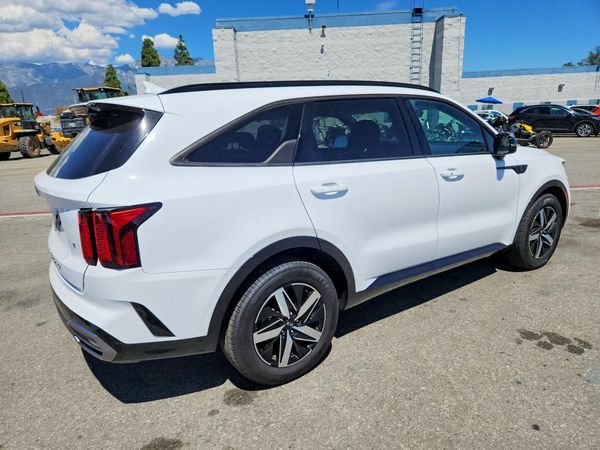 2021 KIA SORENTO
