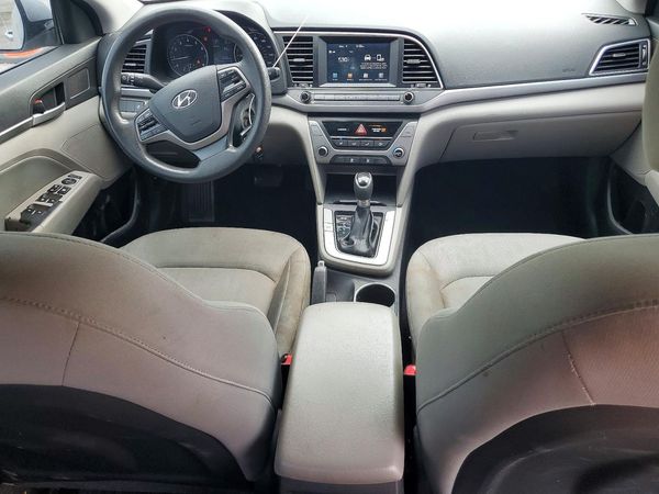 2017 HYUNDAI ELANTRA