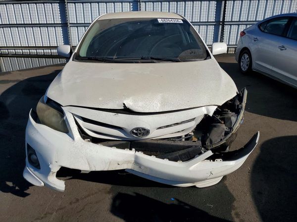 2013 TOYOTA COROLLA