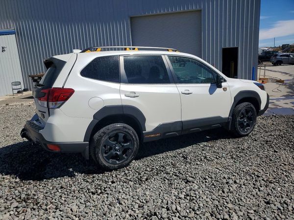 2022 SUBARU FORESTER