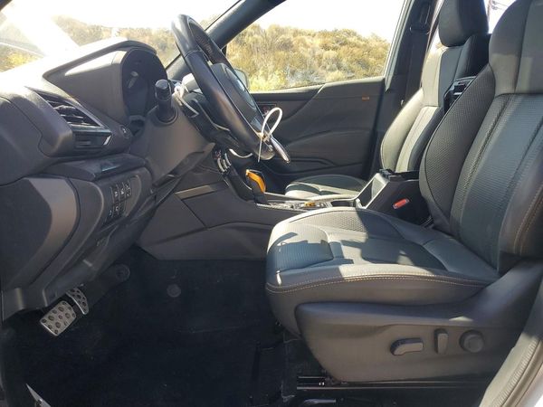 2022 SUBARU FORESTER