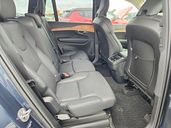 2025 VOLVO XC90