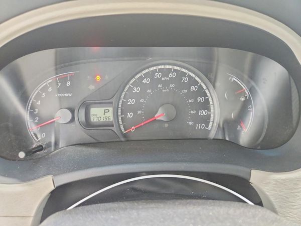 2012 TOYOTA SIENNA