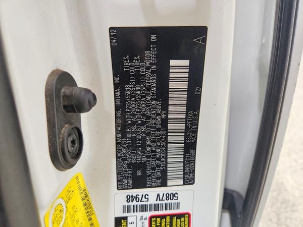 2012 TOYOTA SIENNA