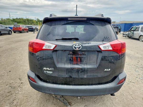 2015 TOYOTA RAV4