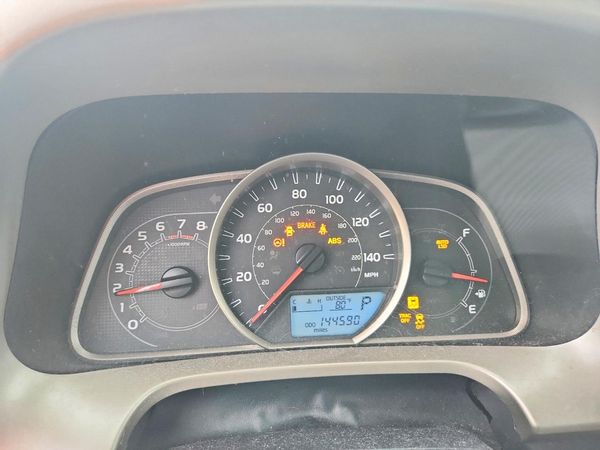 2015 TOYOTA RAV4
