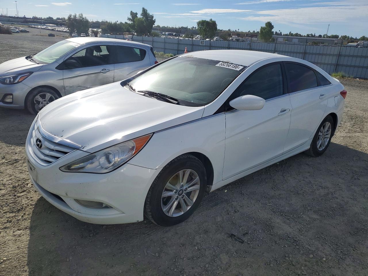 2013 HYUNDAI SONATA GLS/ GLS Popular