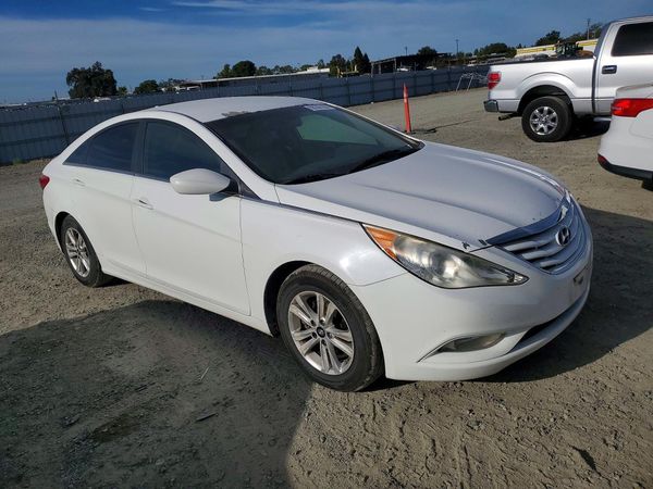 2013 HYUNDAI SONATA GLS/ GLS Popular