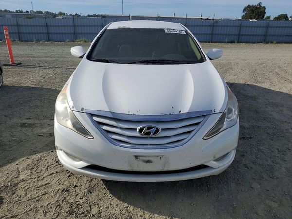 2013 HYUNDAI SONATA GLS/ GLS Popular