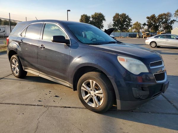 2015 CHEVROLET EQUINOX LS — Passenger 3/4