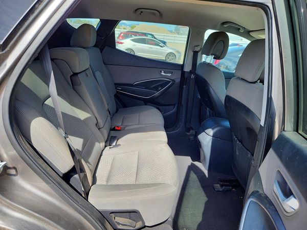 2017 HYUNDAI SANTA FE Base