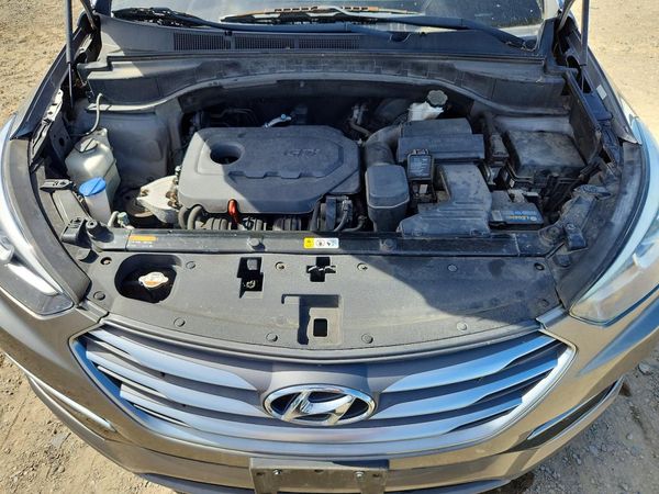 2017 HYUNDAI SANTA FE Base