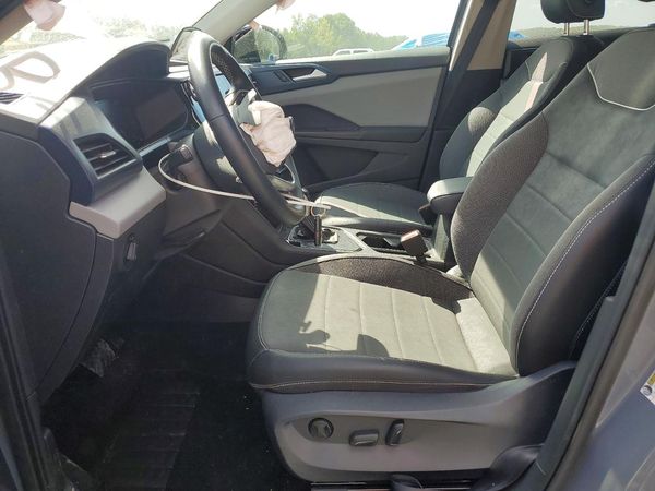 2023 VOLKSWAGEN TAOS