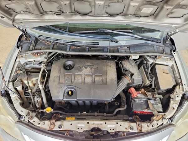 2012 TOYOTA COROLLA — Engine bay